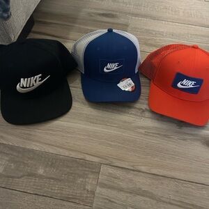 Nike hats with adjustable back